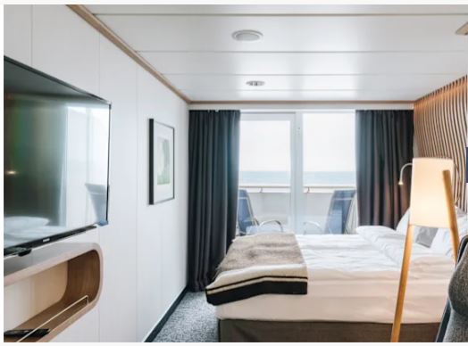 Arctic Superior Balcony Cabin